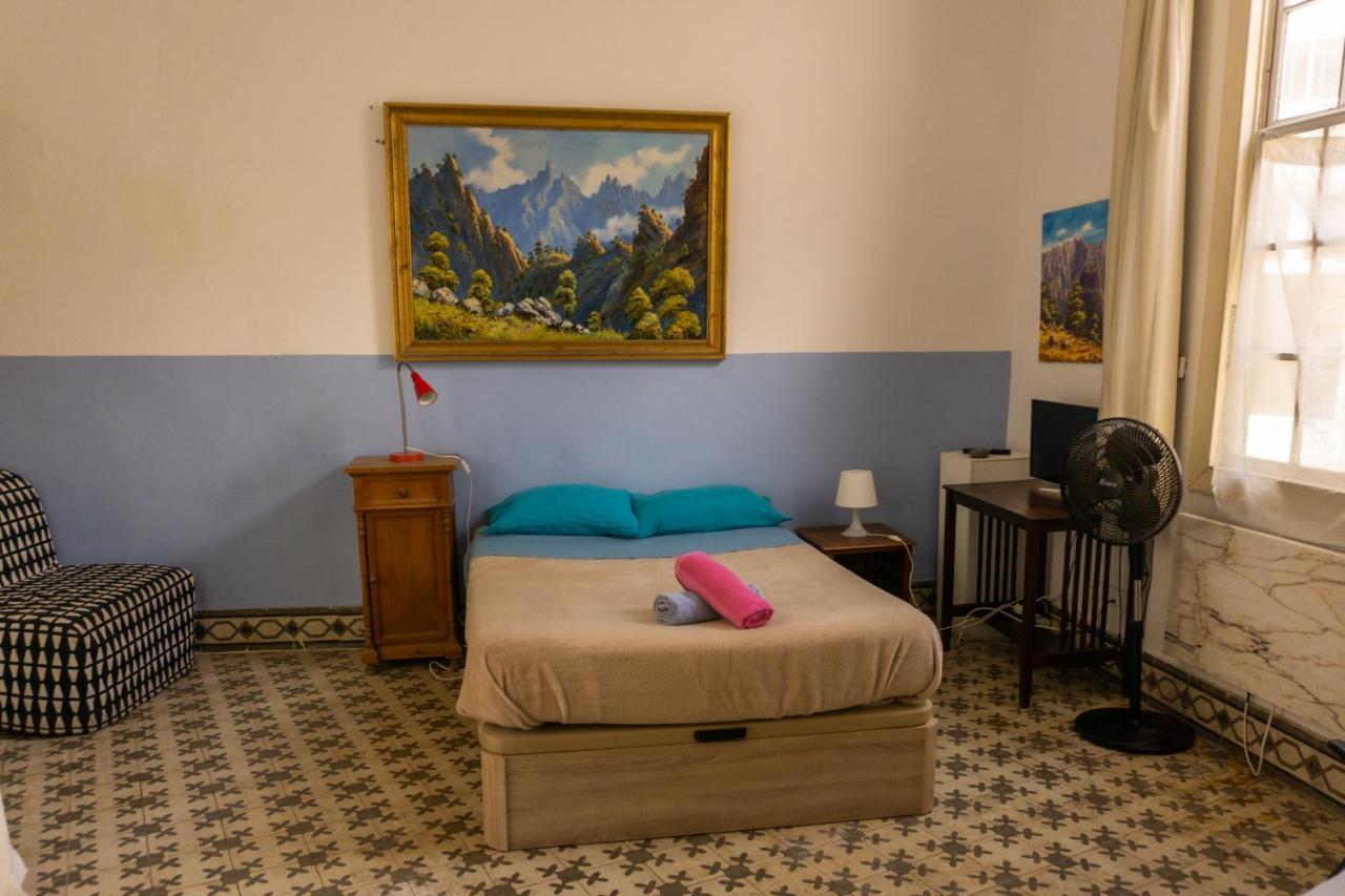אל פאסו Hostel Albergue La Casa Encantada מראה חיצוני תמונה