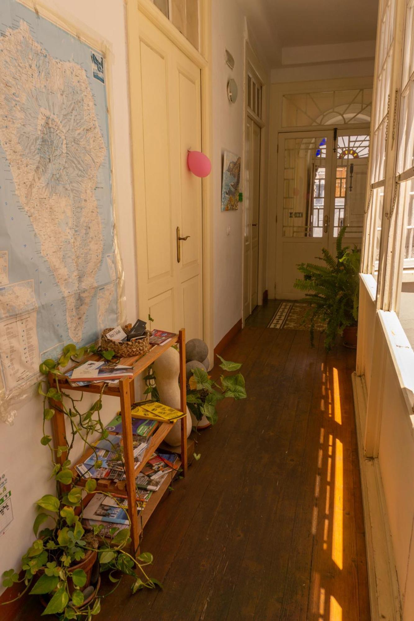 אל פאסו Hostel Albergue La Casa Encantada מראה חיצוני תמונה